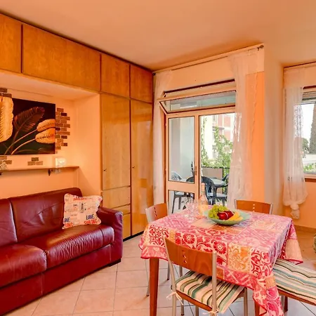 Apartment Residenza Alba - Gardagate Gardone Riviera